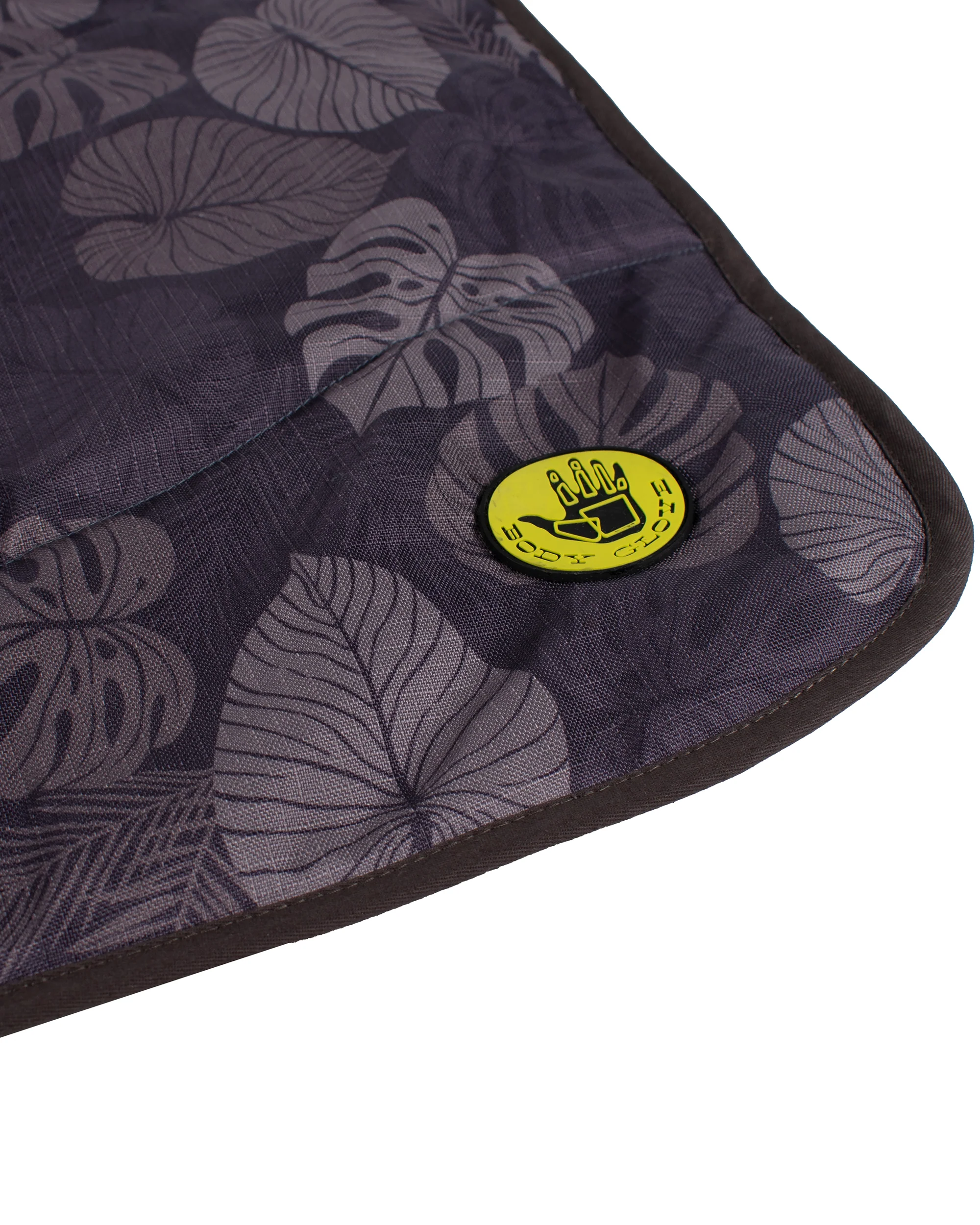 Sun & Sand Waterproof Throw - Tropical Black - Image 5